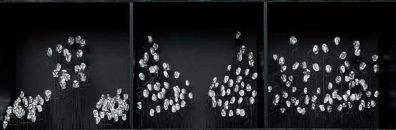 Mimenspiel, 2006, Wandobjekt 32 x 23 x 92 cm (gesamt 3 versch. Kästen)