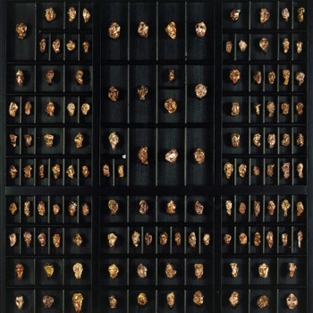  Masken, 2001, Wandobjekt, 61 x 60 cm 